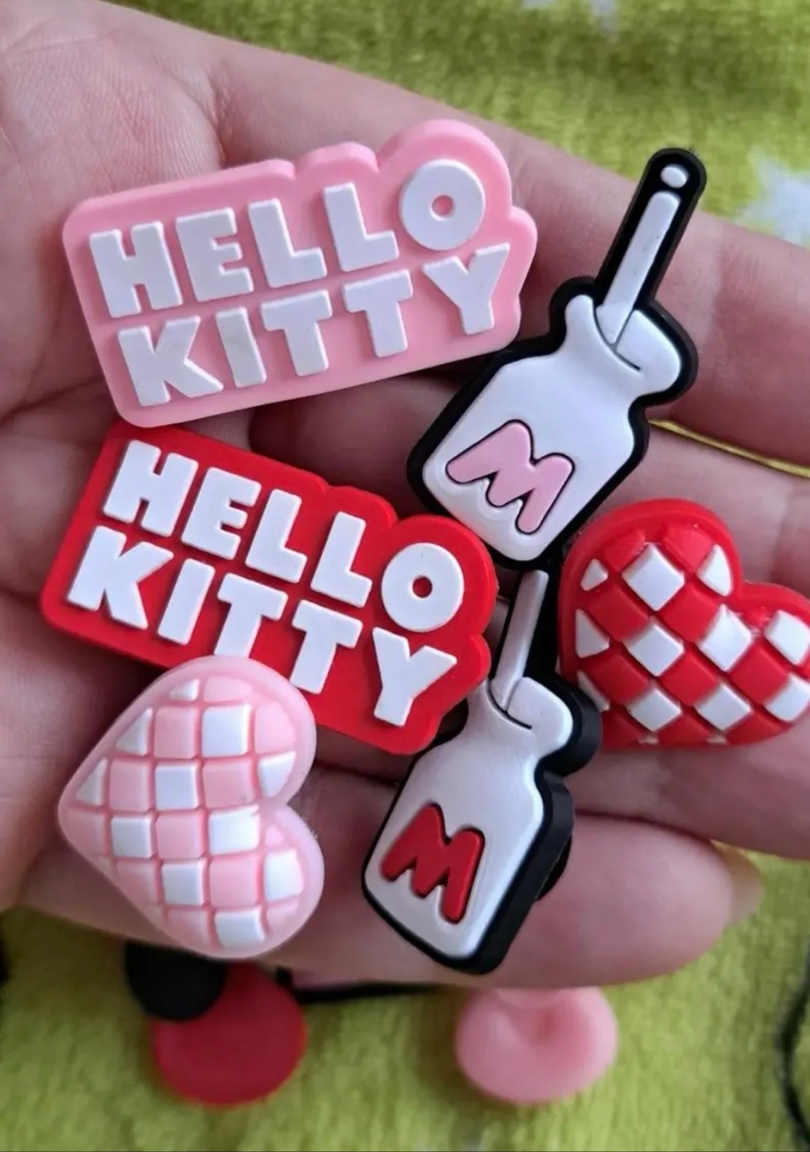 Pin’s Hello Kitty para chinelos x14 – photo 2